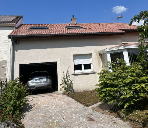 Nettoyage de la toiture et façade d'une maison à Verdun