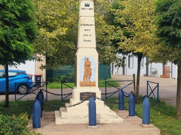 Nettoyage vapeur basse pression d'un monument historique à Thierville sur Meuse