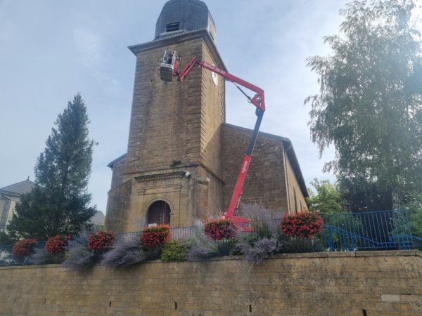 Nettoyage basse pression d'une église